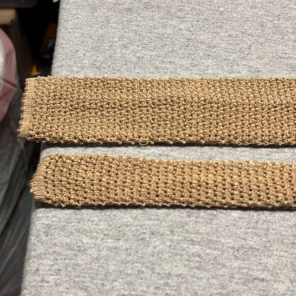 Isaco Tie - Picture 7 of 8